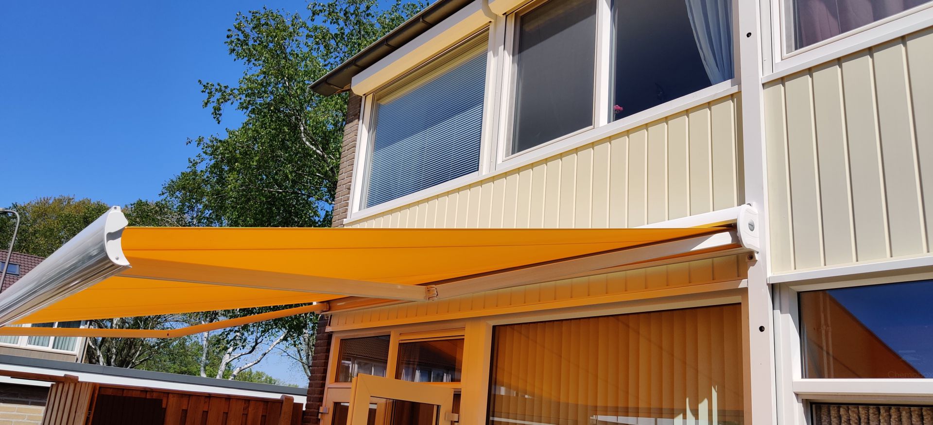 Rainbow Ibiza plus knikarmscherm te Hengelo